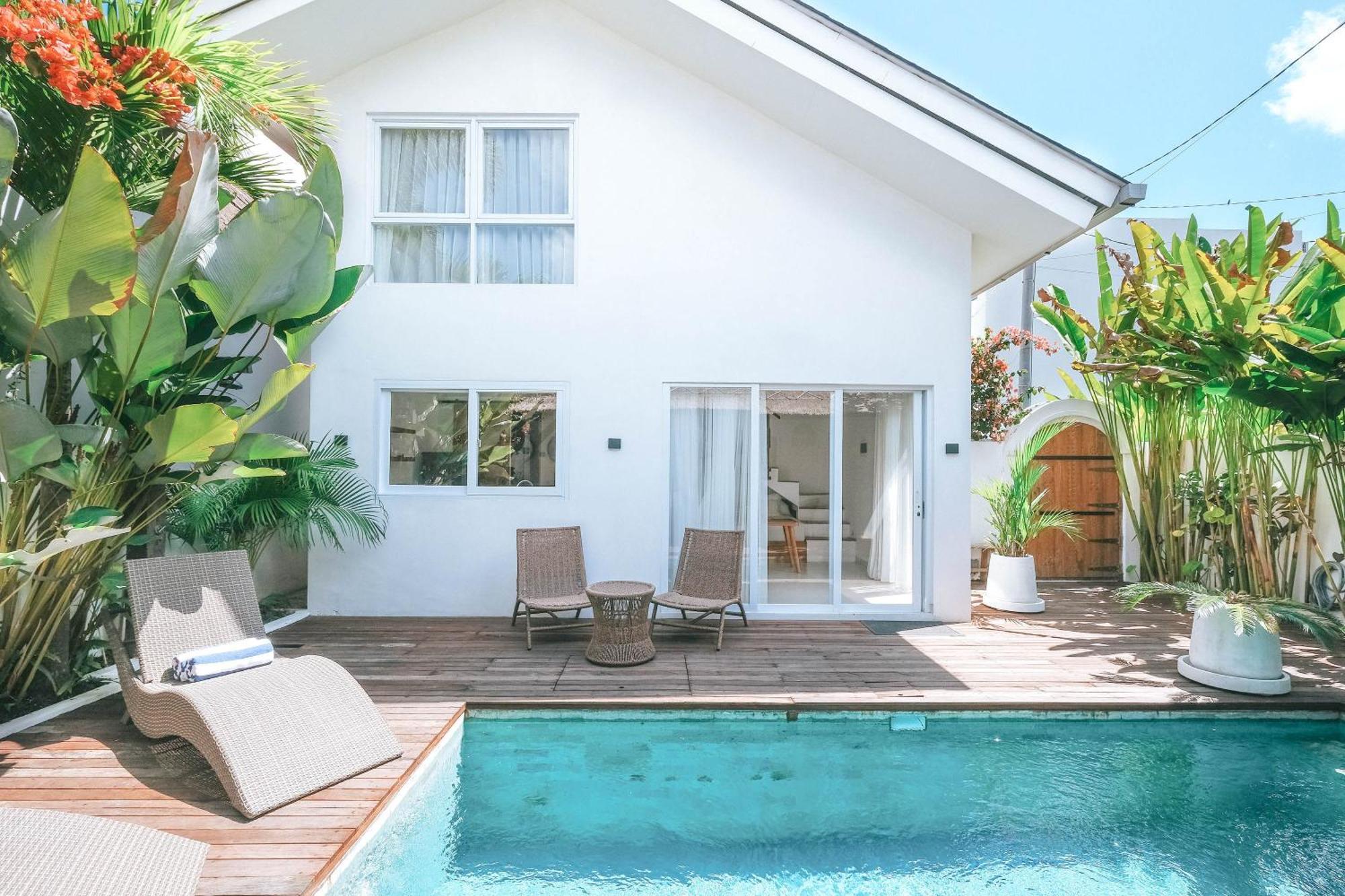 Sun & Moon Villa Canggu  Exterior photo